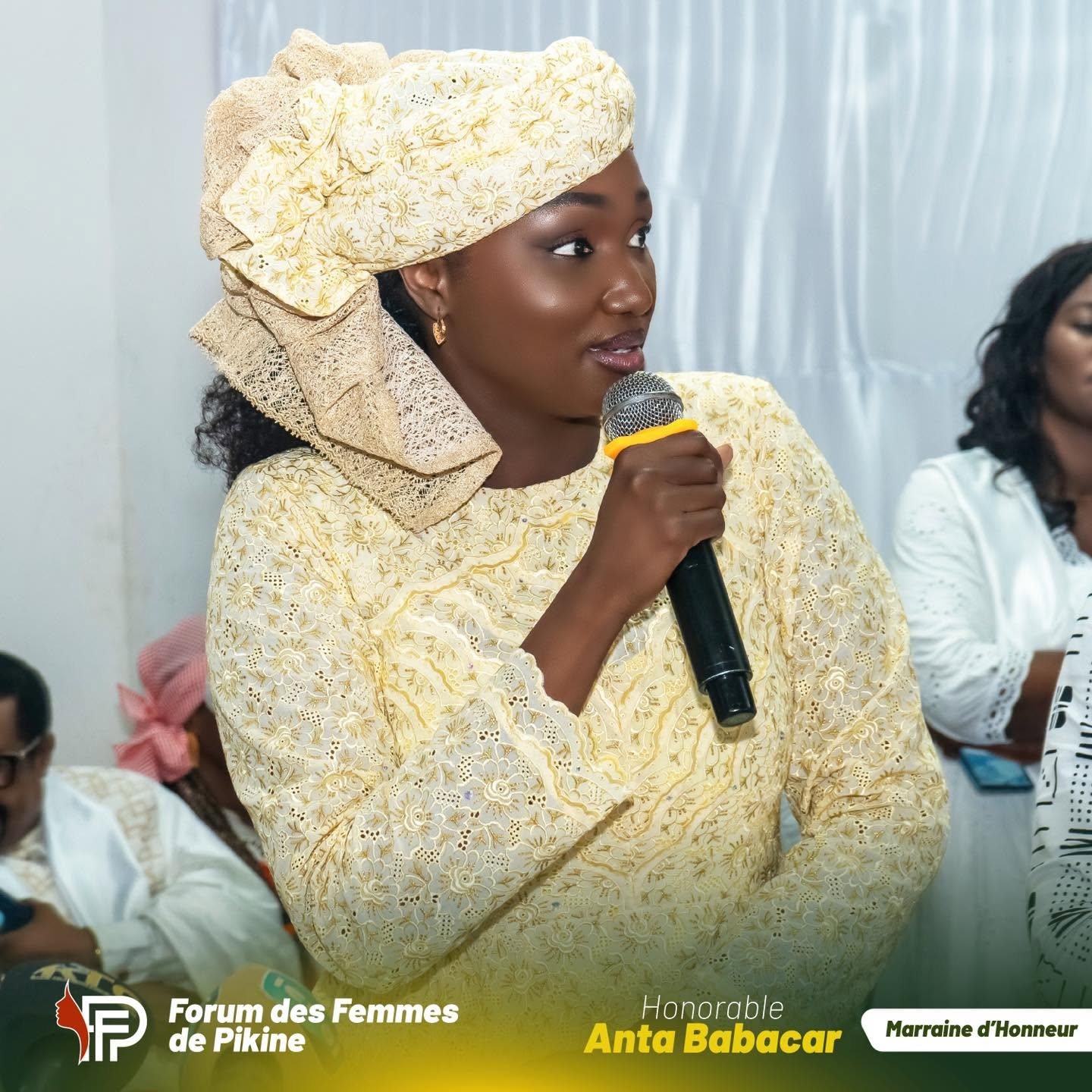 Forum des Femmes de Pikine — Anta Babacar, Marraine d'Honneur, au micro