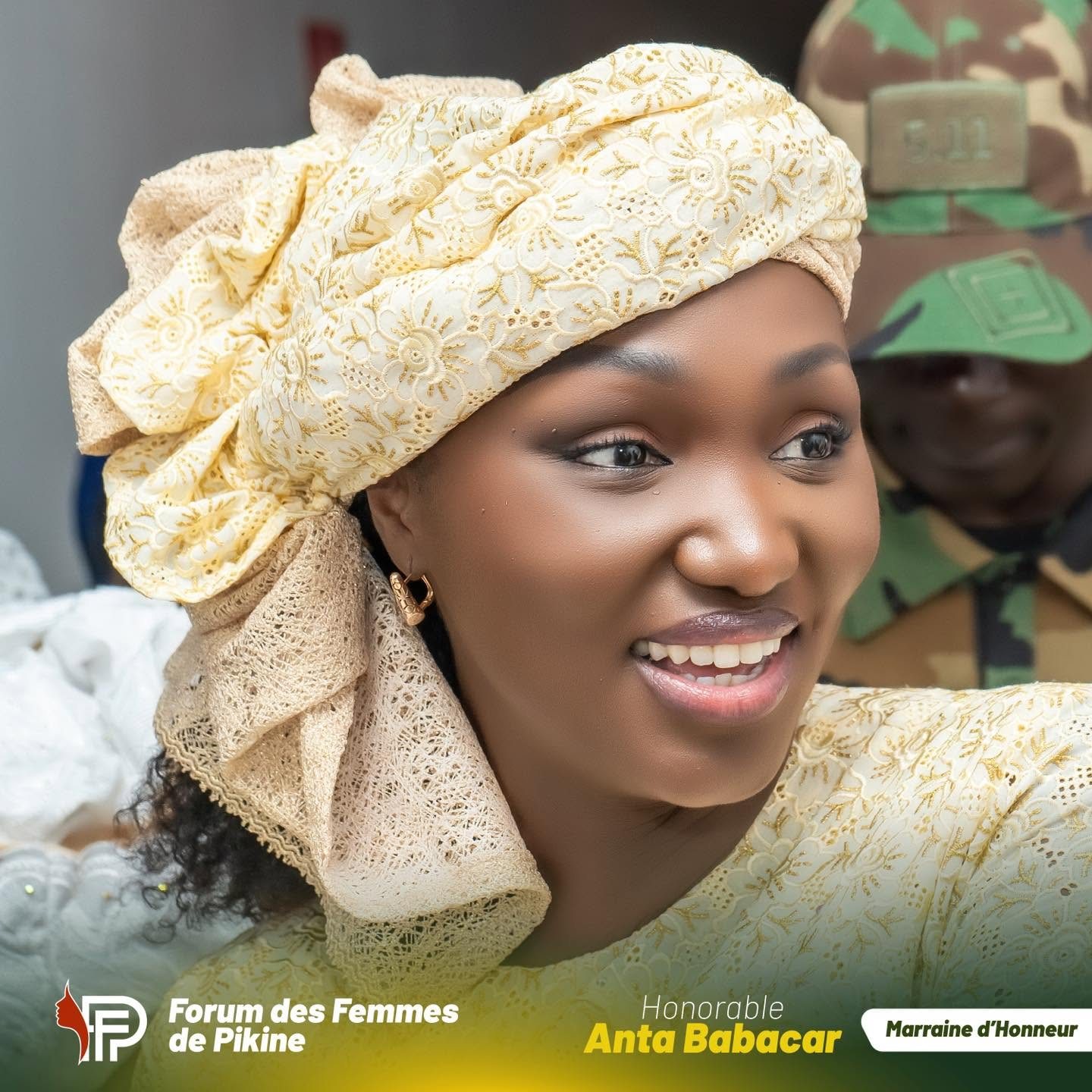 Forum des Femmes de Pikine — portrait souriant de la Marraine d'Honneur